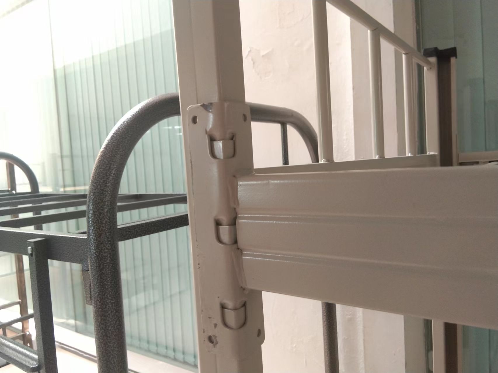 上下鋪鐵床哪一種連接方式好？